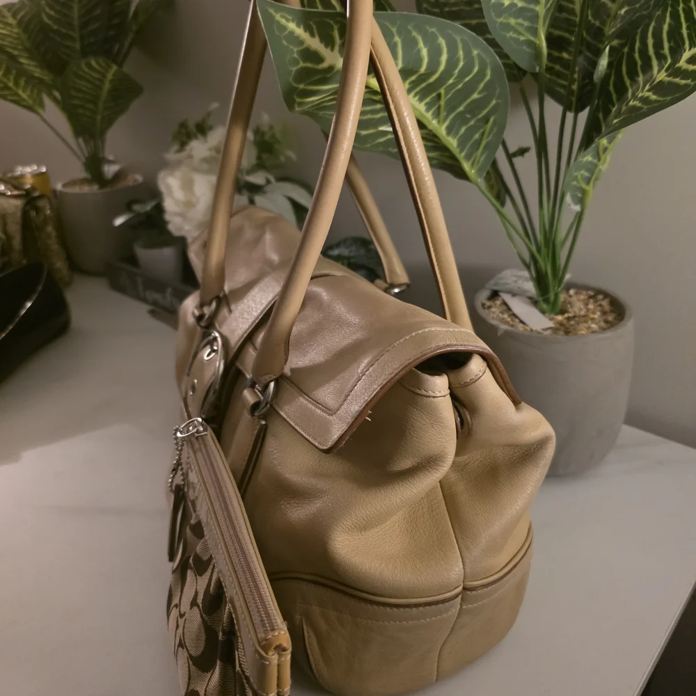 Coach Beige Leather Satchel with Pouch - Picture 3 of 13